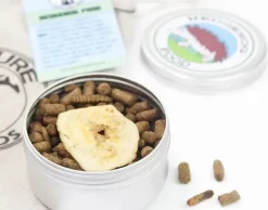 Nature Nurture Bird and Hedgehog Food Kit